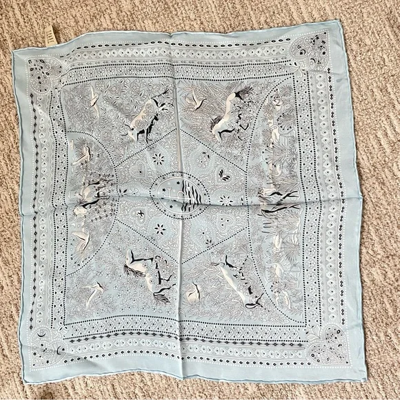 100% silk scarf 52cm × 52cm - Picture 3 of 4